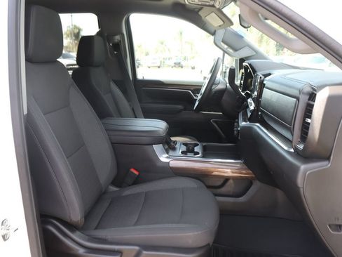 Used 2025 Chevrolet Silverado 2500 LT AWD/4WD image 39