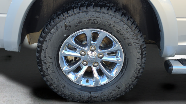 Used 2014 RAM 1500 Laramie RWD image 18