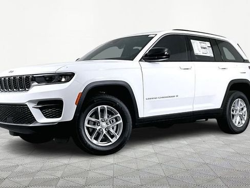 New 2026 Jeep Grand Cherokee Laredo X AWD/4WD image 1