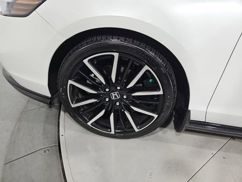 Used 2023 Honda Accord Touring image 27