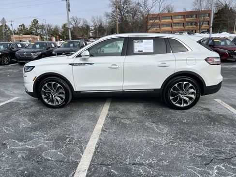 Used 2022 Lincoln Nautilus Reserve w/ Equipment Group 201A image 6