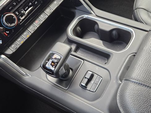 Used 2024 GMC Sierra 1500 Denali w/ Technology Package image 22