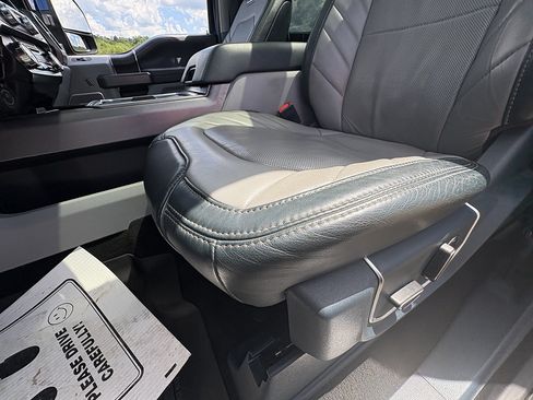 Used 2022 Ford F350 Limited AWD/4WD image 32