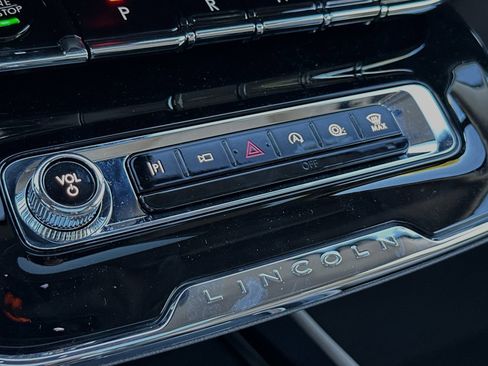 New 2024 Lincoln Corsair Reserve w/ Equipment Group 202A image 19