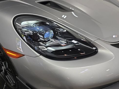 Certified 2025 Porsche 718 Boxster Spyder RS RWD image 12