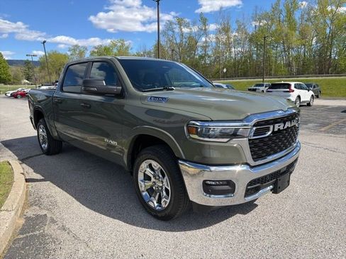 Used 2026 RAM 1500 Big Horn AWD/4WD image 3