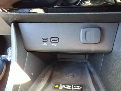 Used 2024 Buick Encore GX Avenir w/ Avenir Technology Package FWD image 27