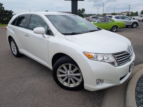 Used 2009 Toyota Venza AWD image 3