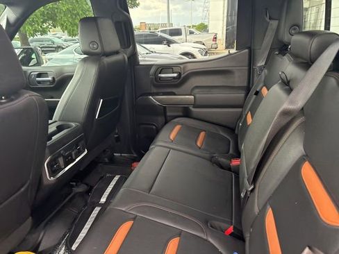 Used 2022 GMC Sierra 1500 AT4 w/ AT4 Premium Package AWD/4WD image 14