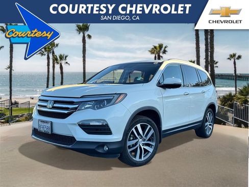 Used 2018 Honda Pilot Elite image 1