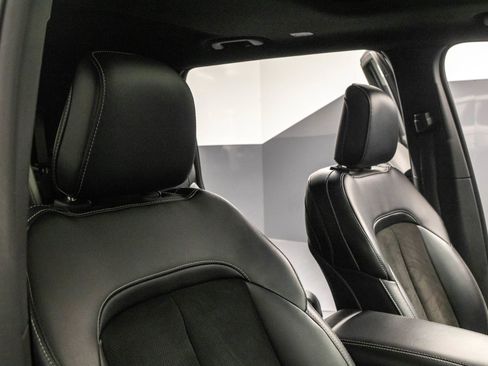 Used 2024 Jeep Grand Cherokee L Laredo image 42