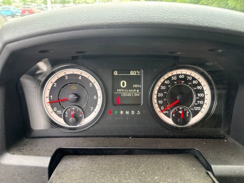 Used 2018 RAM 2500 Tradesman w/ Chrome Appearance Group AWD/4WD image 4