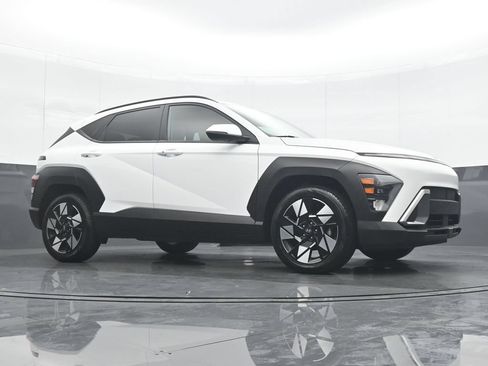 Used 2025 Hyundai Kona SEL FWD image 33