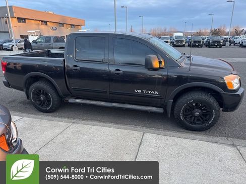 Used 2012 Nissan Titan PRO-4X w/ Pro-4x Technology Pkg image 9