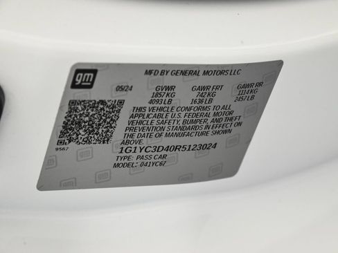 Used 2024 Chevrolet Corvette Stingray Premium Conv w/ 3LT RWD image 17