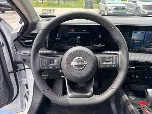 New 2026 Nissan Kicks SR AWD/4WD image 54