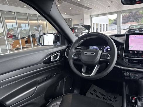 Used 2023 Jeep Compass High Altitude AWD/4WD image 63