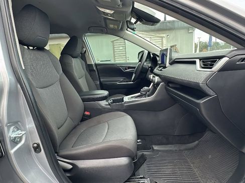 Used 2023 Toyota RAV4 XLE image 15