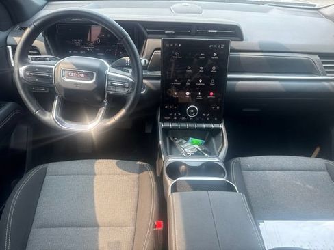 Used 2025 GMC Terrain Elevation AWD/4WD image 18
