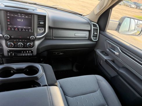 Used 2020 RAM 1500 Big Horn AWD/4WD image 25