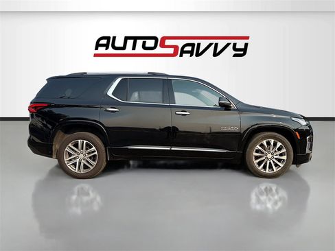 Used 2023 Chevrolet Traverse High Country image 8