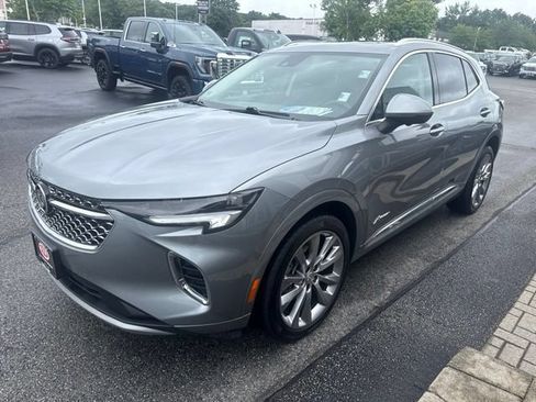 Used 2023 Buick Envision Avenir AWD/4WD image 3