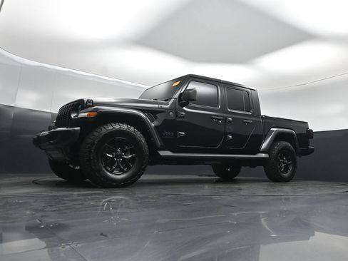 Used 2022 Jeep Gladiator Sport AWD/4WD image 40