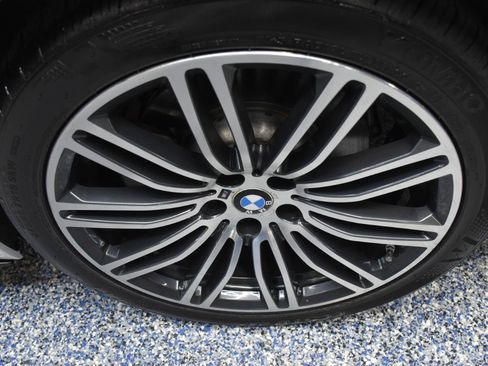 Used 2019 BMW 540i xDrive w/ M Sport Package AWD/4WD image 27