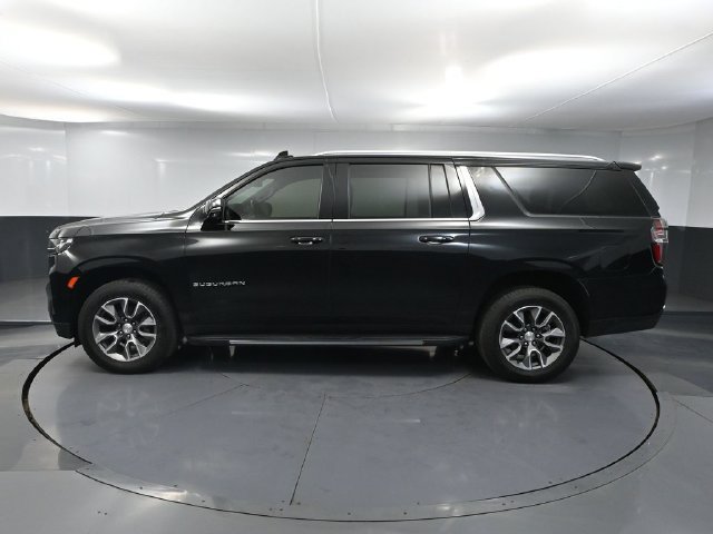 Used 2022 Chevrolet Suburban LT w/ Luxury Package AWD/4WD image 7