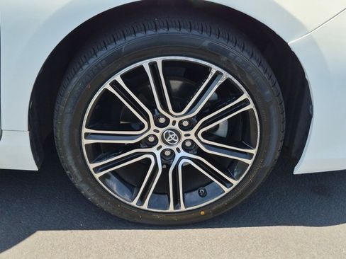 Used 2016 Toyota Camry SE FWD image 22