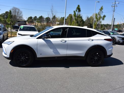 Used 2025 Buick Envista Sport Touring image 6