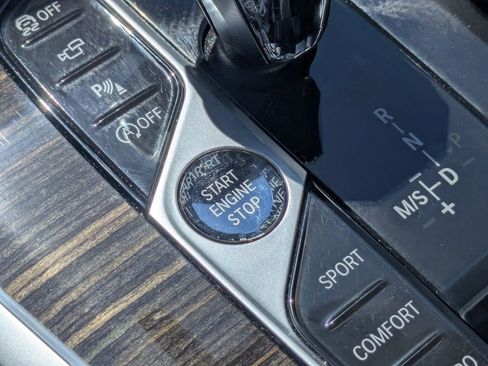 Used 2020 BMW X7 xDrive40i w/ Dynamic Handling Package image 33