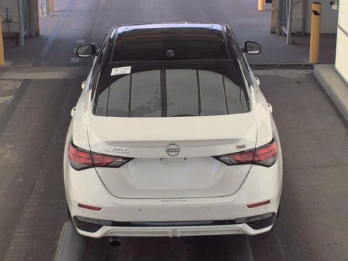 Used 2025 Nissan Sentra SR w/ SR Premium Package FWD image 3