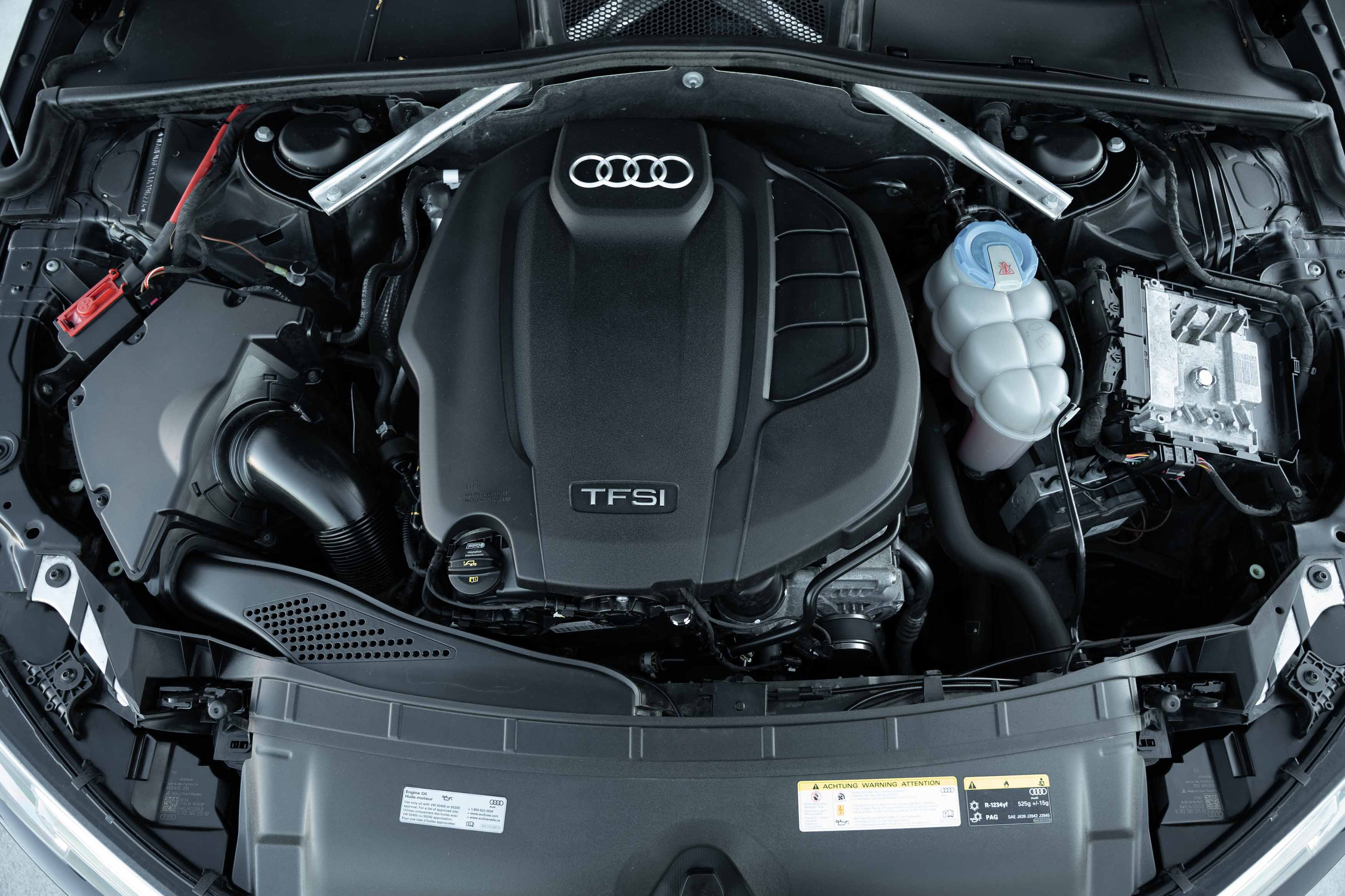 Used 2018 Audi A4 2.0T Premium Plus w/ Premium Plus Package AWD/4WD image 28