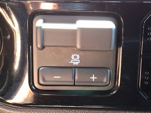 Used 2026 Chevrolet Silverado 1500 RST AWD/4WD image 19