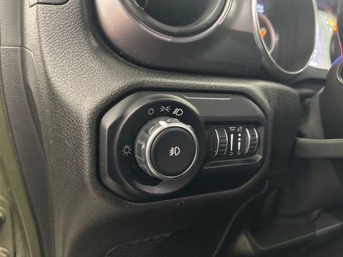 Used 2021 Jeep Wrangler Unlimited Sport AWD/4WD image 19