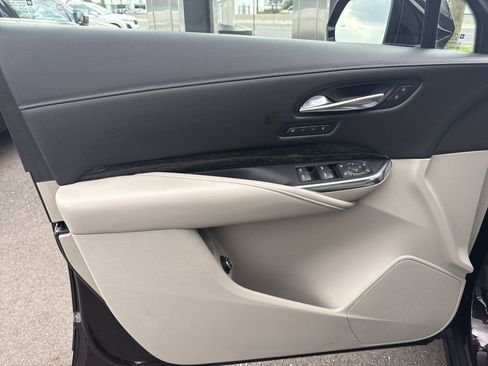 Used 2021 Cadillac XT4 Premium Luxury image 10