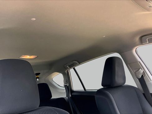 Used 2017 Toyota RAV4 LE FWD image 14