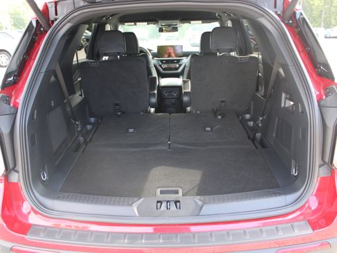 Used 2026 Ford Explorer ST-Line w/ ST-Line Street Pack RWD image 13