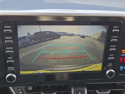 Used 2019 Toyota C-HR XLE image 20