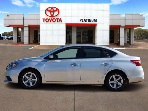 Used 2019 Nissan Sentra S FWD image 3