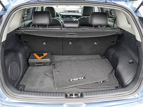 Certified 2022 Kia Niro EX Premium image 27