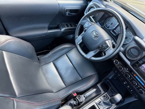 Used 2018 Toyota Tacoma TRD Pro image 15