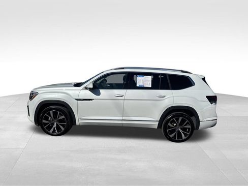 Used 2024 Volkswagen Atlas SEL Premium R-Line AWD/4WD image 4