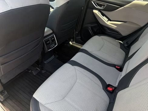 Used 2024 Subaru Forester Premium AWD/4WD image 10