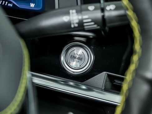 Used 2021 Chevrolet Corvette Stingray Premium Conv w/ Z51 Performance Package image 34