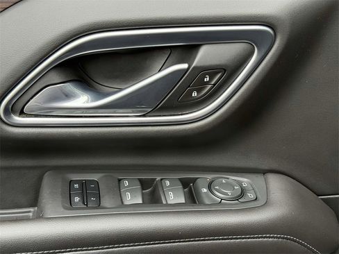 Used 2021 Chevrolet Tahoe LT image 23