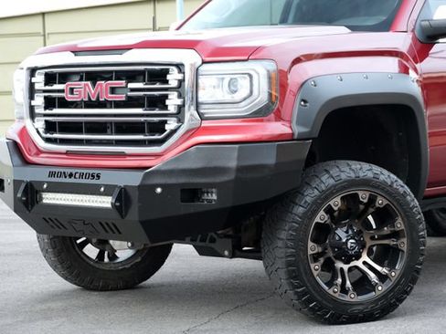 Used 2018 GMC Sierra 1500 SLT w/ Texas SLT Premium Package AWD/4WD image 9