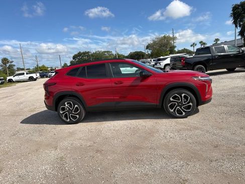 New 2026 Chevrolet Trax RS FWD image 12