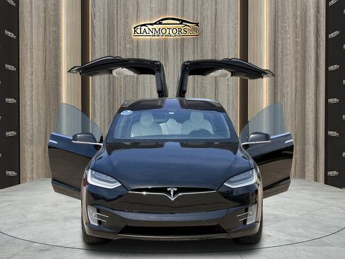 Used 2020 Tesla Model X Long Range AWD/4WD image 21